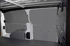 03_Hliniková podlaha a nové obloženie PEUGEOT Expert